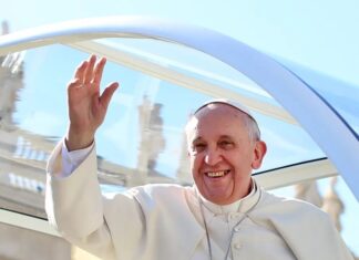 El estado del Papa: “Ya no corre peligro inmediato”