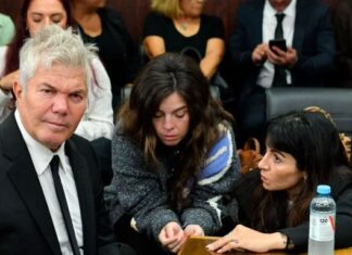 El llanto de Dalma y Gianinna Maradona al ver la desgarradora foto de Diego tras su muerte