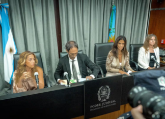 En medio de la polémica se define la continuidad del juicio