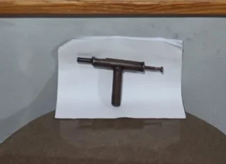 Detuvieron a un hombre y secuestraron una “tumbera” en un allanamiento