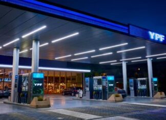 YPF confirmó que será más barato cargar nafta a la madrugada