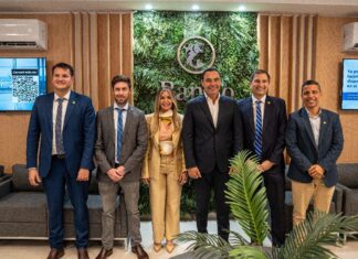 Valdés inauguró la segunda sala VIP en el aeropuerto de Corrientes