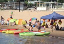 Analizan la habilitación de playas nocturnas a partir de diciembre