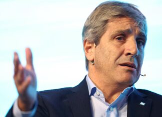 Caputo se prepara para cubrir pagos de deuda superiores a USD 1.500 millones