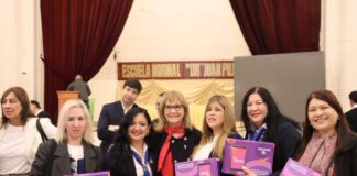 La Provincia entregó tablets a directores de escuelas primarias de Corrientes