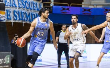 Gran reacción de Regatas para vencer a Leones