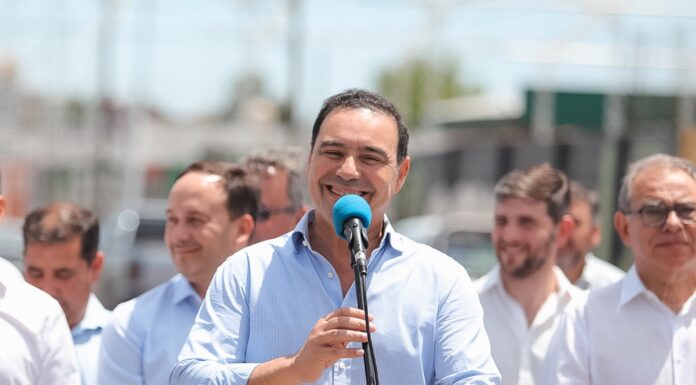 El Gobernador Gustavo Valdés va a la India en busca de inversiones