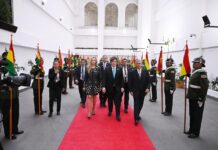 Milei en Bolivia para participar de la asunción presidencial de Rodrigo Paz Pereira