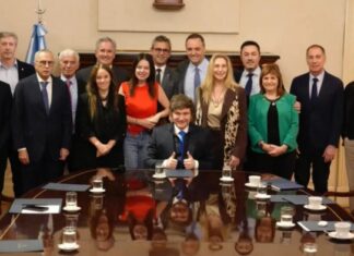 Manuel Adorni encabezó su primera reunión y explicó cómo será la nueva gestión