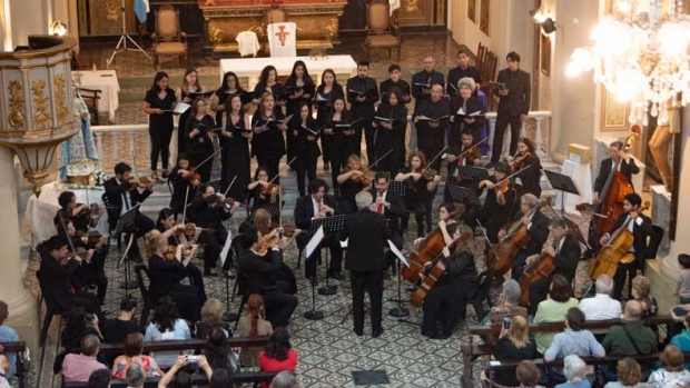 Este jueves 20 se celebra el Día de la Música con un concierto Sinfónico Coral en el Teatro Vera