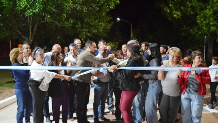 inauguracion_calle_del_barrio_marincovich (1)