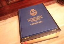 Juran los diputados provinciales electos y el cuerpo parlamentario elige sus autoridades