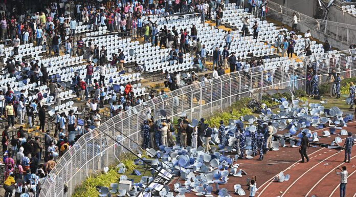 El caos que desató la visita de Messi en India: el público destrozó el estadio y se abrió una investigación