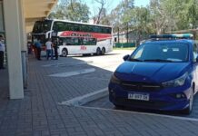 Escándalo: cuatro choferes alcoholizados retrasaron un viaje de egresados