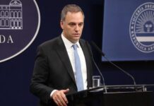 El Gobierno restringe el ingreso de funcionarios venezolanos ligados a Nicolás Maduro