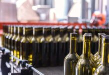 Industria del vino: baja el consumo, las exportaciones y hay exceso de stock
