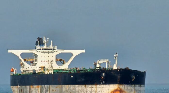 EEUU incautó dos petroleros que desafiaron el bloqueo naval de Venezuela