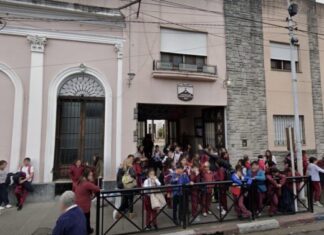 Amenza de Bomba en el Instituto Santa Teresa de Jesús Goya