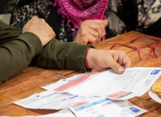 Los servicios públicos se dispararon 11,4% en marzo: cuánto necesita una familia para cubrir luz, gas, agua