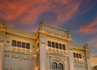 Con una gala especial en el Teatro Vera