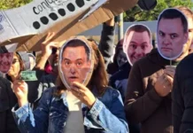 La original protesta de los trabajadores del INTI contra otros 700 despidos