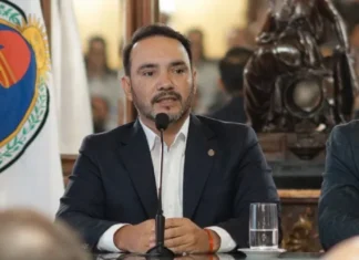 Gobernador J P Valdés: “Cada vez asumimos más responsabilidades y tenemos menos fondos”