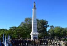 El Intendente presidió el homenaje al Himno Nacional Argentino en Plaza Mitre
