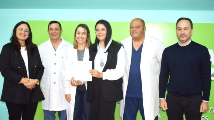 medicos_residente_egresdan_del_hrg_2_ilustracion_nota_a_dr_raul_mart