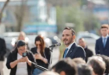 Valdés encabezó los festejos de Itá Ibaté y prometió reactivar el puerto local