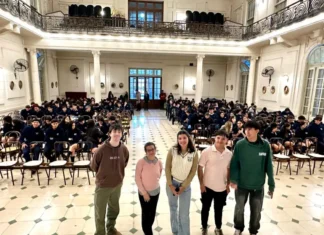 Más de 140 estudiantes participaron de un exitoso taller de salud mental