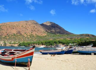 Dónde queda y cómo es Cabo Verde, el país del que llegó el crucero que ingresó al puerto de Buenos Aires