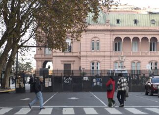 El Gobierno refuerza la seguridad de la Casa Rosada por el Indio Solari
