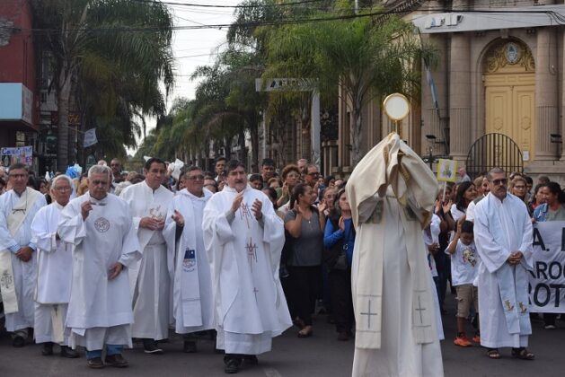 Multitudinaria celebracion de Corpus Christi - Radio Infinita Goya