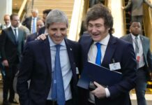 Milei se aferra a su programa económico