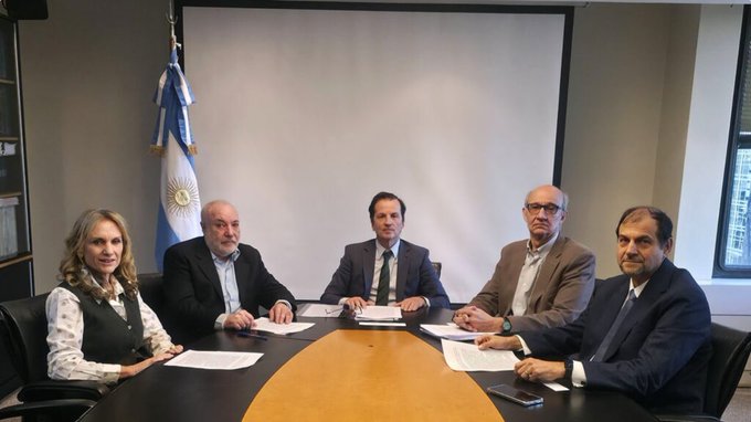 Renunció el titular del Ente Nacional del Gas y la Electricidad a un mes de haber asumido