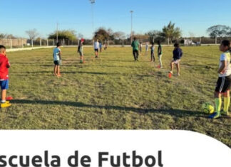 Escuela de futbol en el Barrio San Ramon