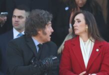 Por Manuel Adorni se profundiza la interna libertaria