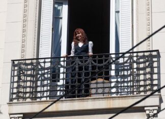 La Justicia podría revocar el arresto domiciliario de Cristina Kirchner