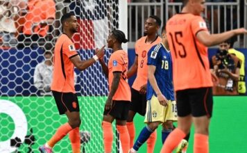 Países Bajos goleó a Suecia y quedó cerca de los 16avos del Mundial