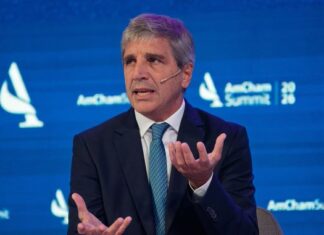 Luis Caputo anticipó que la inflación de mayo será más baja que la de abril