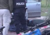 Un policía abatió a dos delincuentes durante un tiroteo y el oficial quedó herido