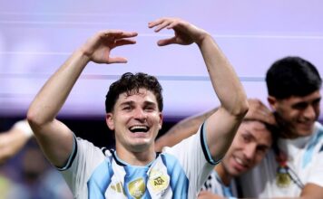 Barcelona pidió un préstamo para comprar el pase de Julián Álvarez