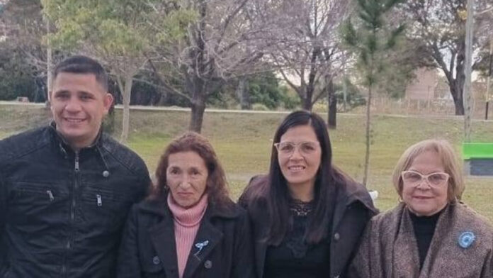 ilustracion_nota_sandra_ponce_directora_consejos_vec