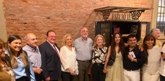 La Unidad: Se inauguró el Paseo Poético Marta Elgul de París