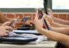 En Corrientes regularán el uso de celulares en las aulas