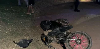Corrientes: murió un adolescente tras chocar con una camioneta