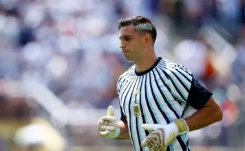 Dibu Martínez se pierde la Supercopa de Europa ante el PSG: la decisión de Aston Villa