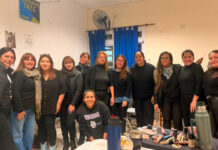 Escuelas Municipales eligen reyes en colegios secundarios