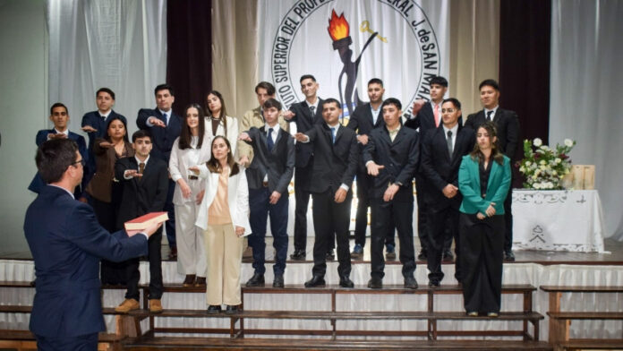 graduacion_instituto_san_mar