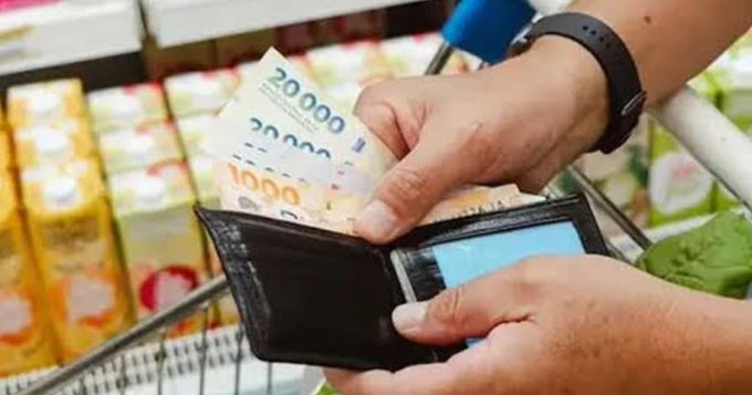 La inflación en agosto fue de 1,7% y acumuló 33,5% en los últimos doce meses